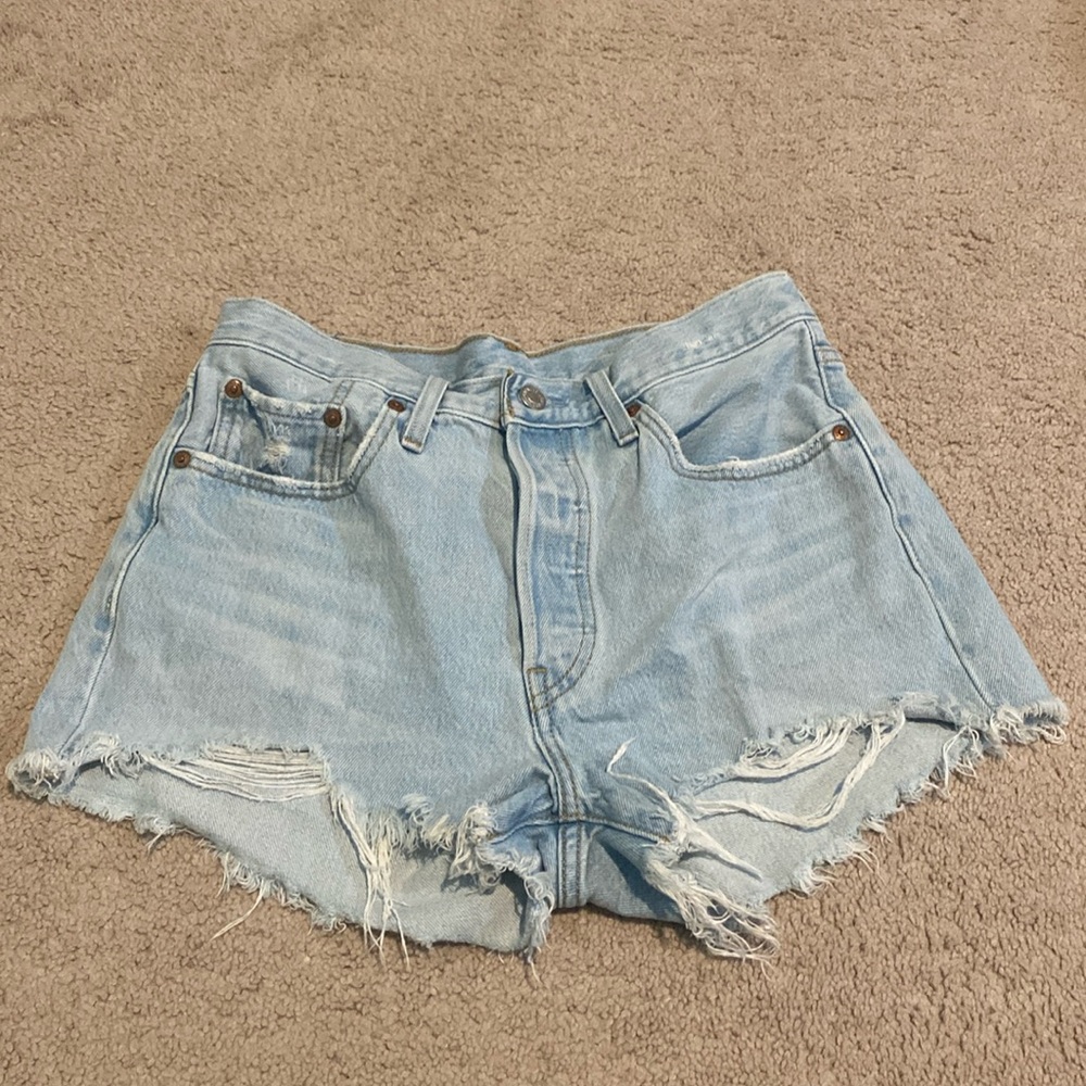 Levi’s 501 shorts medium blue (size 28)